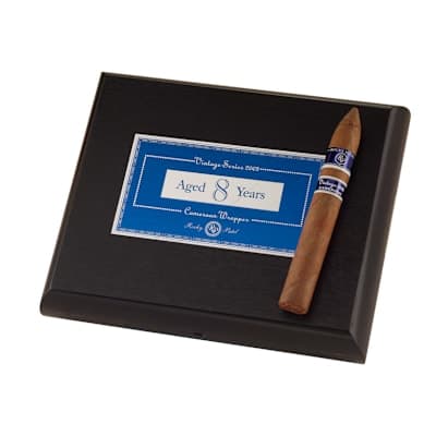Rocky Patel Vintage 2003 Cameroon Torpedo Natural